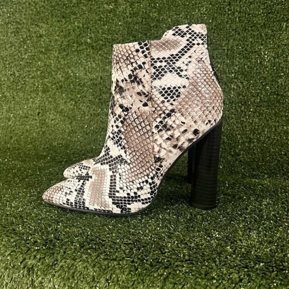 Snake skin print chunky heel booties. Size 6.5